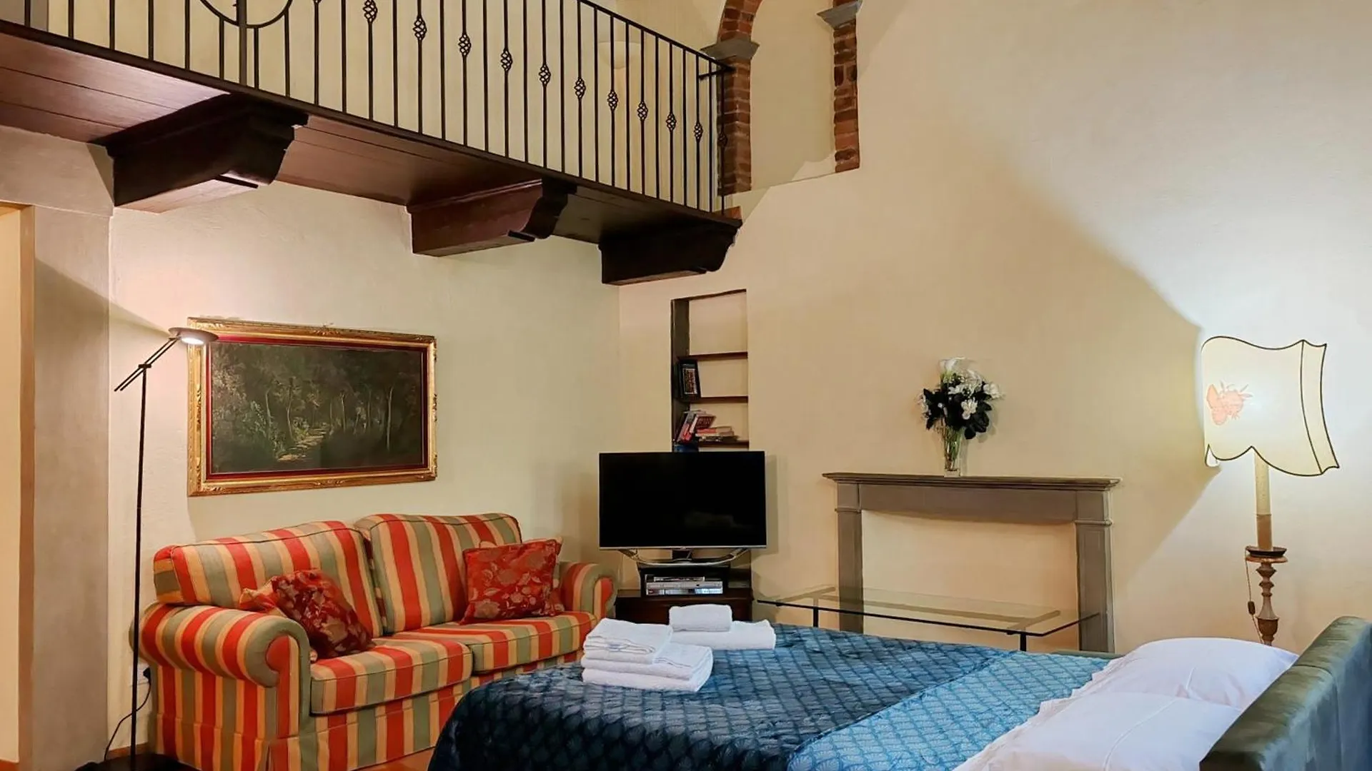 Corno Florentine Apartment By 360Rentals Florence