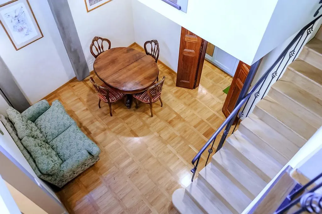 Corno Florentine Apartment By 360Rentals Florence 0*,  Italy
