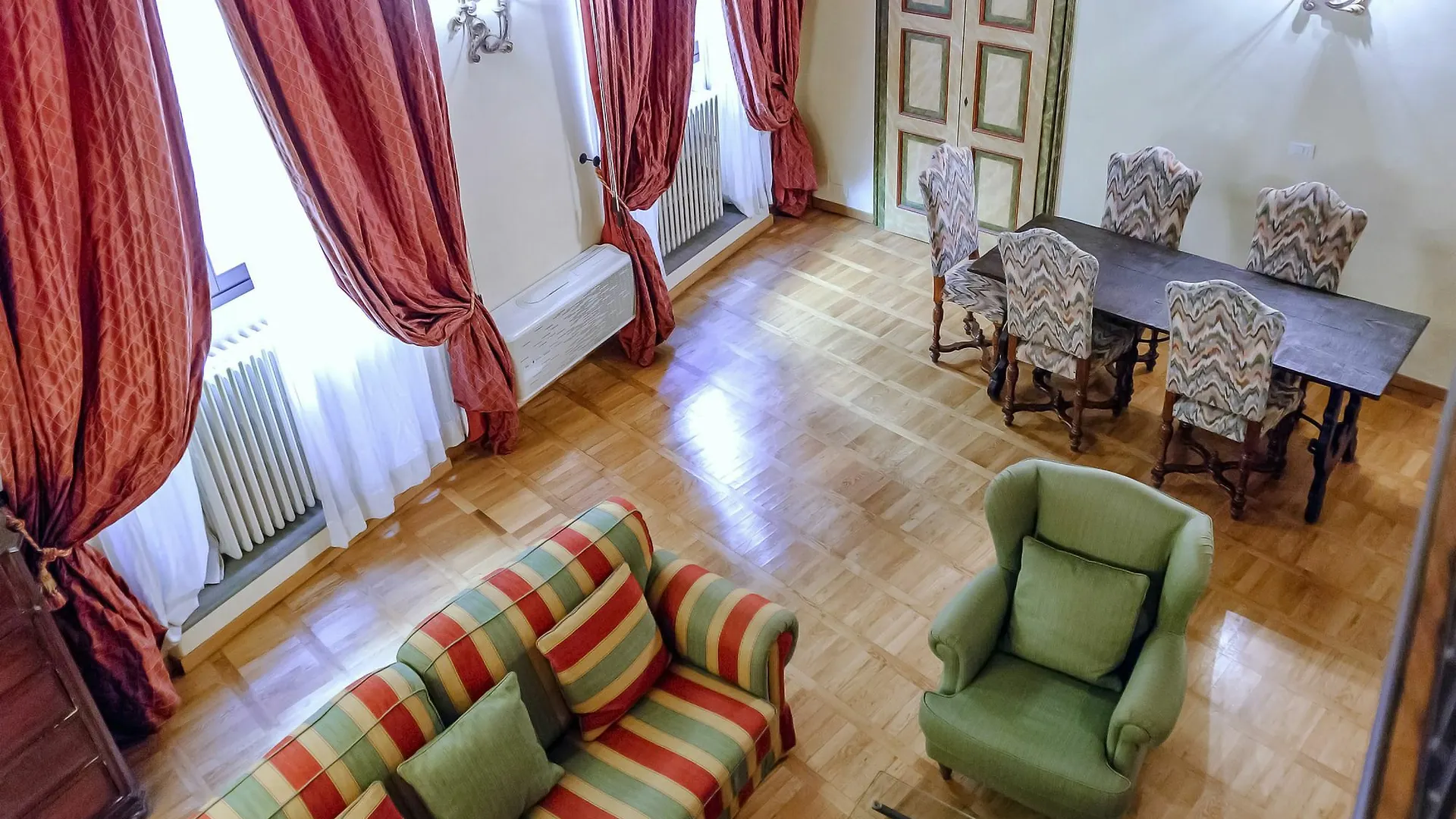 Corno Florentine Apartment By 360Rentals Florence Italy