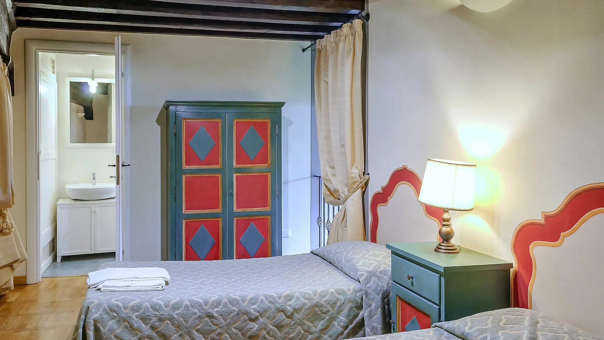 Corno Florentine Apartment By 360Rentals Florence