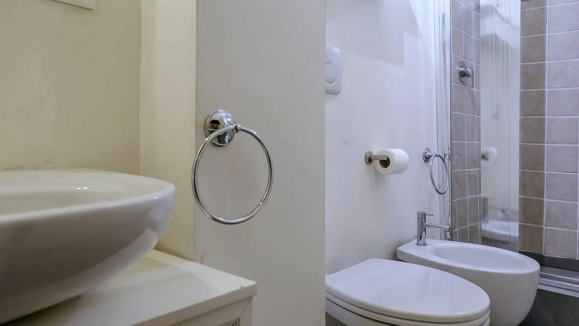 Corno Florentine Apartment By 360Rentals Florence 0*,  Italy